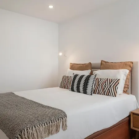 Queimada By An Island *