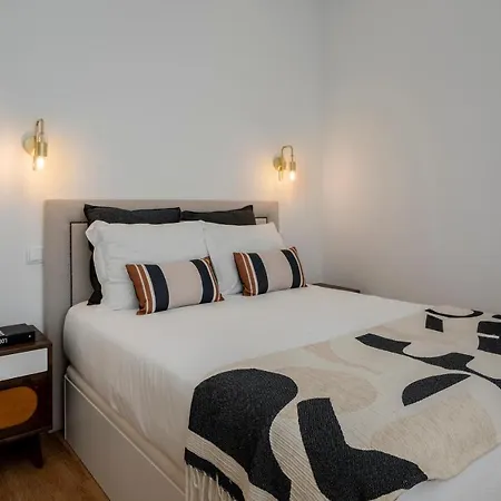 Queimada By An Island * פונשל